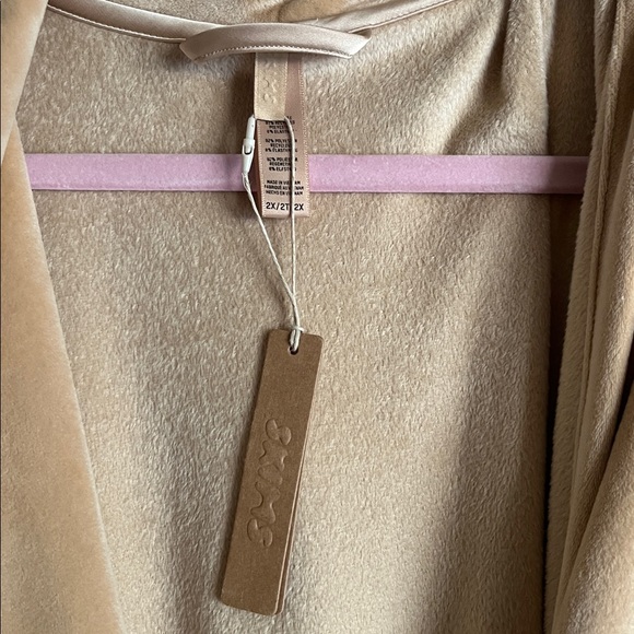 Skims Velour Robe in Honey Beige size 2X - Picture 7 of 10